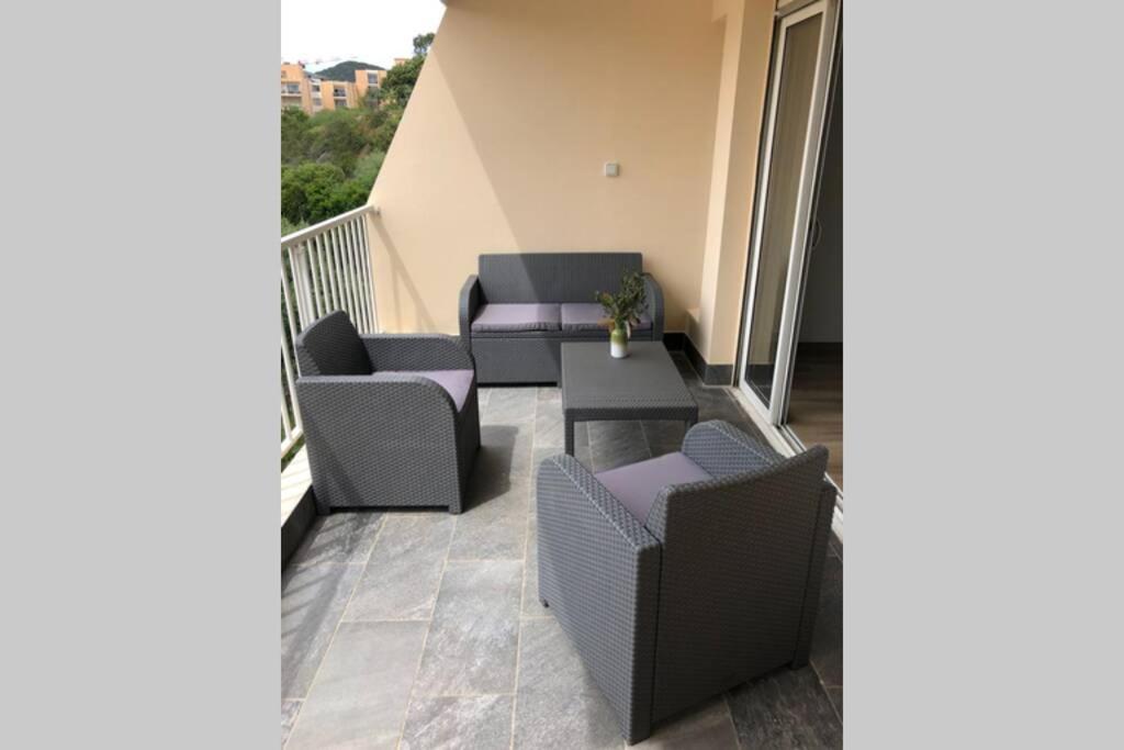 Spacieux Studio Entierement Renove Ajaccio  Bagian luar foto